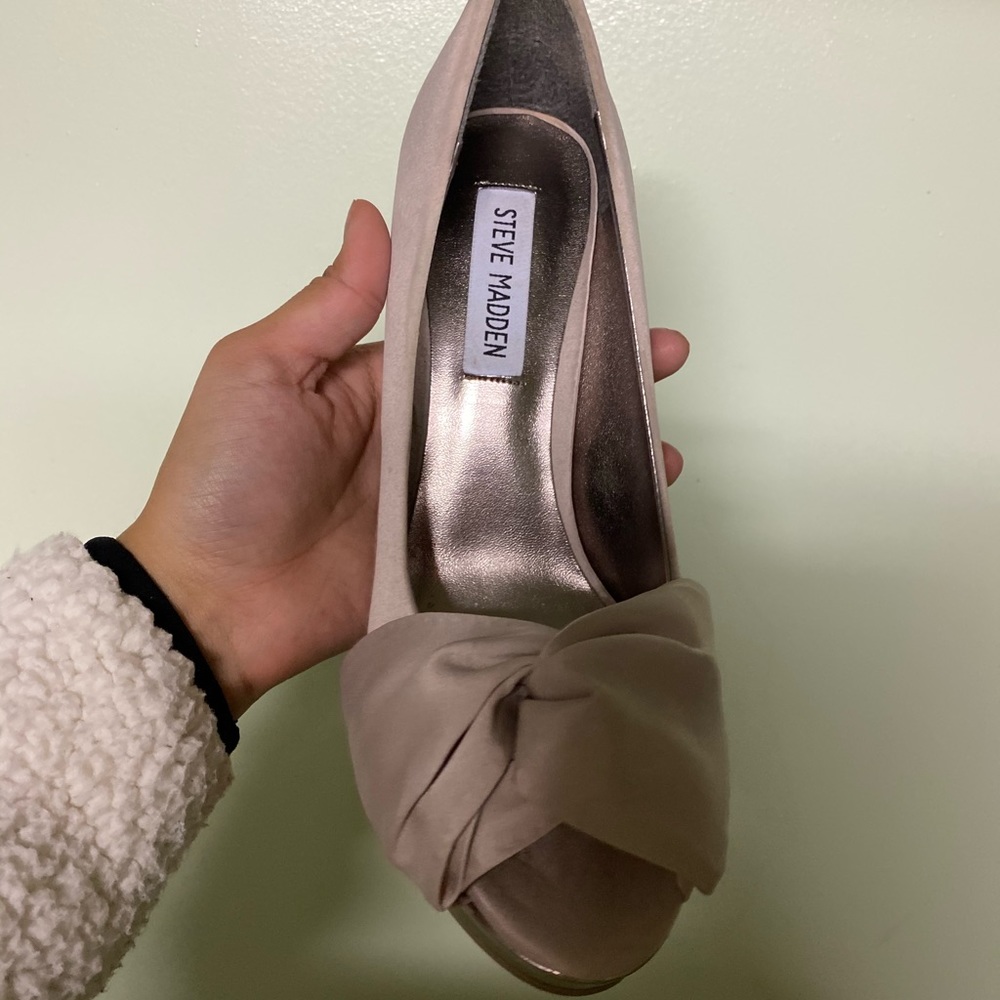 Never worn heels